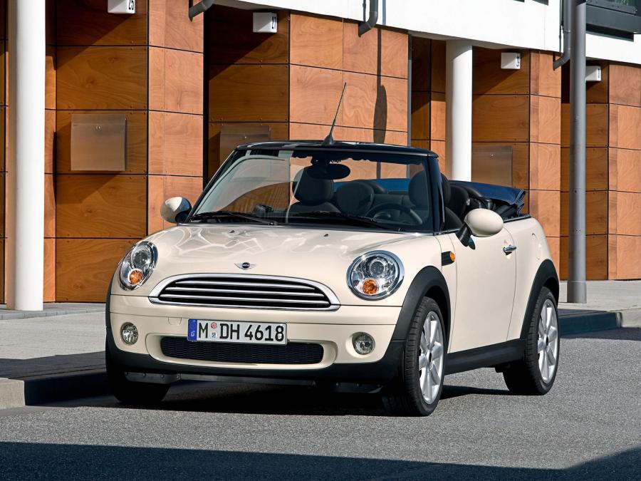  Mini Cooper Cabrio 2009 года  (фото 1 из 17)